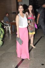 Sonali Bendre at Chunky Pandey_s birthday bash in Mumbai on 25th Sept 2012 (28).JPG
